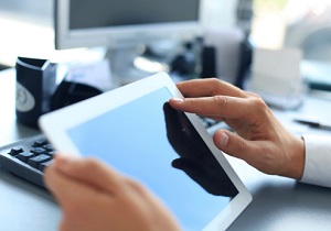 It's Time to Weigh the Pros and Cons of Using Tablets for Business