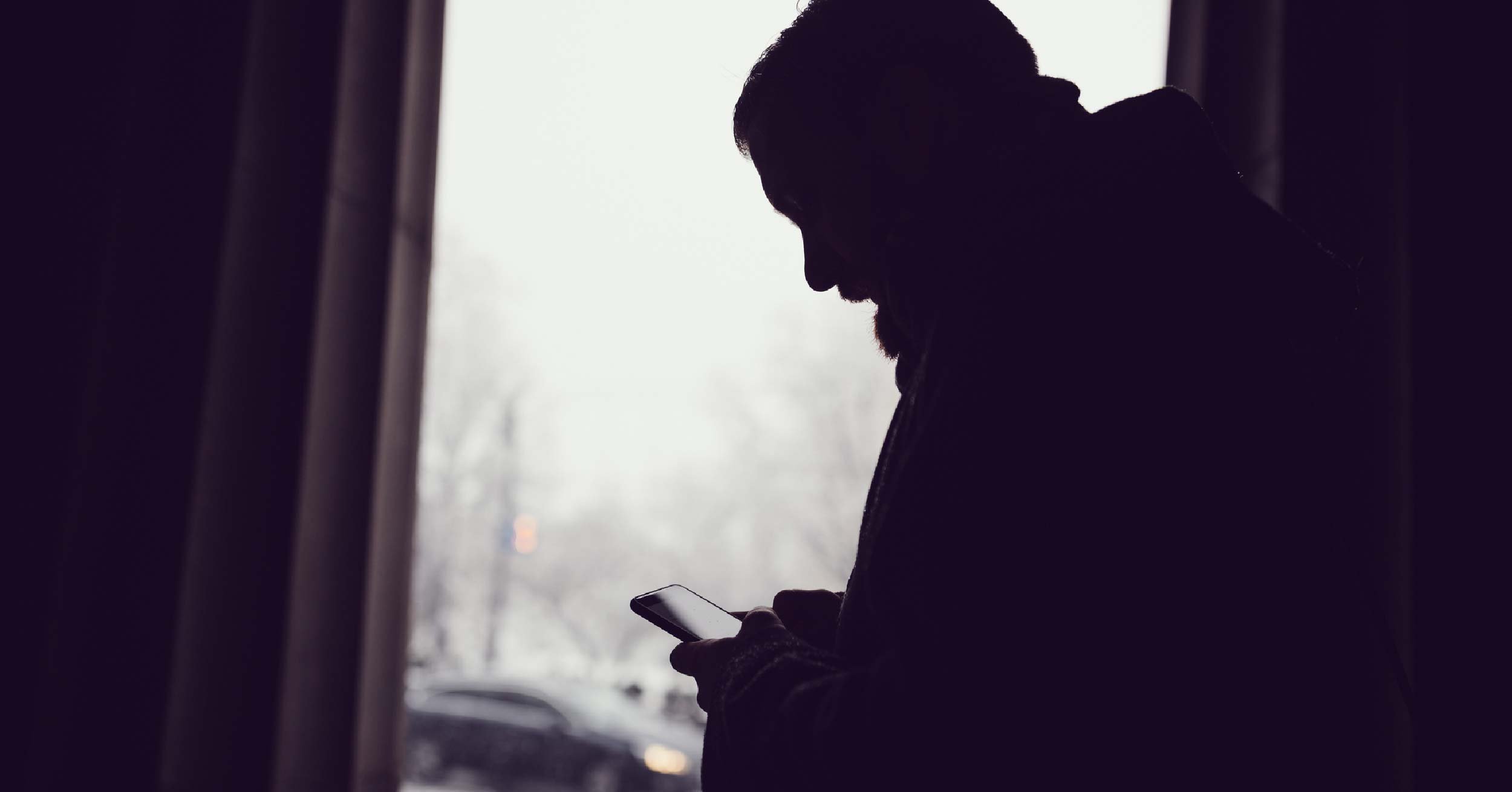 Criminal making phone call