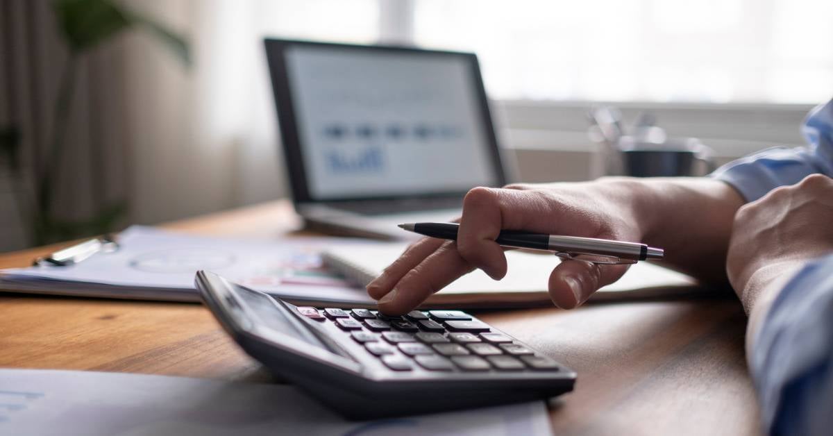 Calculating the costs of in-house wide format printing.